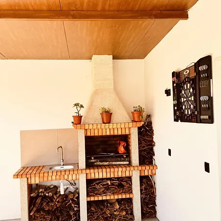 Solar Dos Arcos • Luxury Rural Retreat & Heated Po Сasa de vacaciones Macieira da Lixa