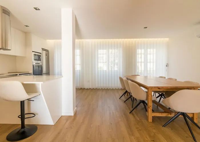 Дом отдыха Solar Dos Arcos • Luxury Rural Retreat & Heated Po *